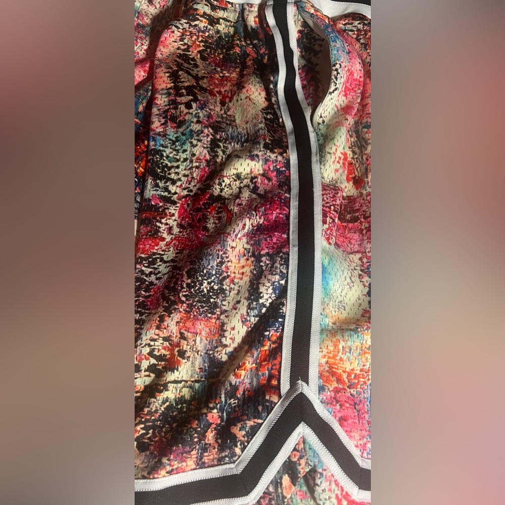 John Elliott Multicolor Patterned Women’s Shorts - image 3